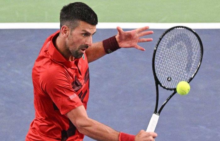 Novak Djokovic sauve des points de set pour empêcher Alex Michelsen à Shanghai