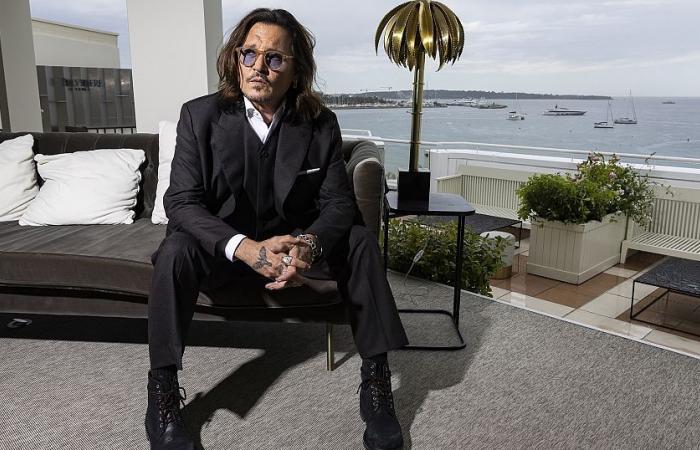 Johnny Depp dévoile son univers artistique avec l’exposition « A Bunch of Stuff » à New York