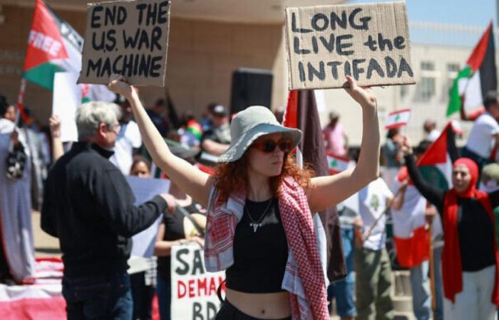 La marche pro-Gaza enflamme Cape Town à l’occasion de l’anniversaire du 7 octobre