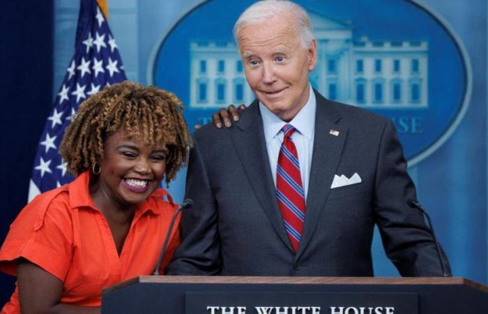 “Je suis de retour”, plaisante Joe Biden lors d’un point presse surprise à la Maison Blanche