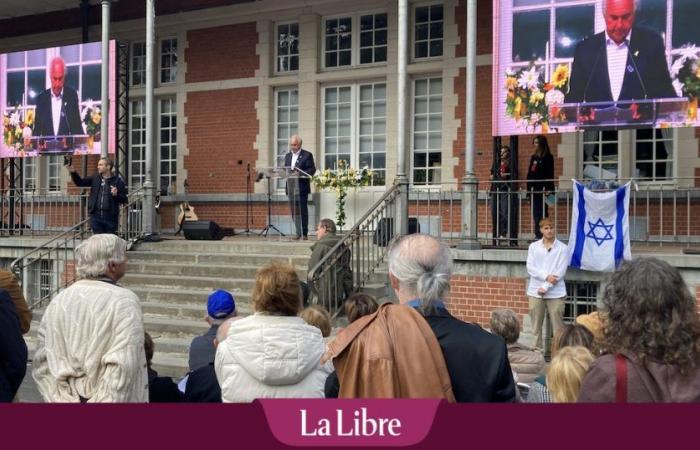 plus d’un millier de personnes lors d’une cérémonie en hommage aux otages israéliens