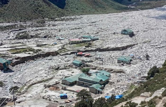 Les lacs glaciaires menacent les habitants près de l’Everest (photos)