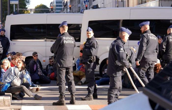 Greta Thunberg arrêtée à Bruxelles lors d’une manifestation contre les subventions aux énergies fossiles