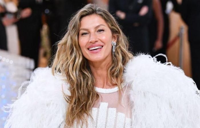 Gisele Bündchen (45 ans) pose seins nus en micro short et bikini string, la star exhibe son corps de rêve sous tous les angles