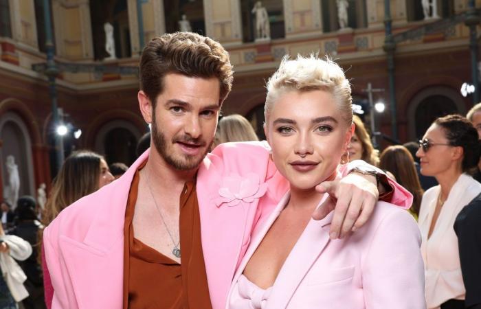 Andrew Garfield et Florence Pugh scène de sexe trop pour le caméraman