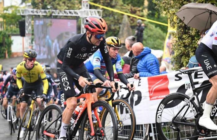 Stan Van Tricht signe la première victoire de sa carrière, Remco Evenepoel attaqué mais sans réussite