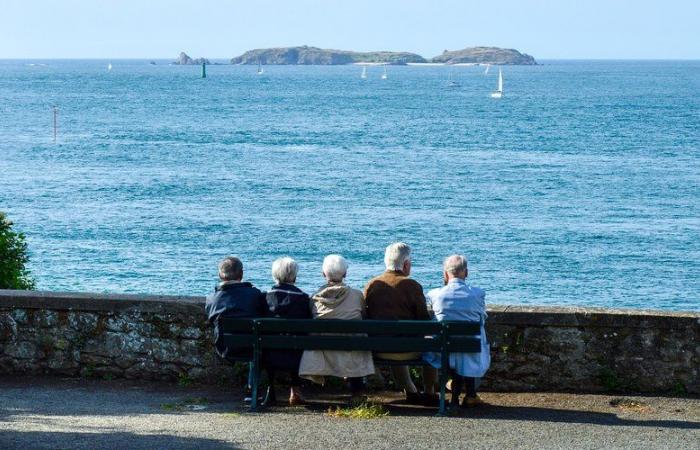 Le niveau de vie moyen des retraités en France est supérieur à celui du reste de la population selon une étude