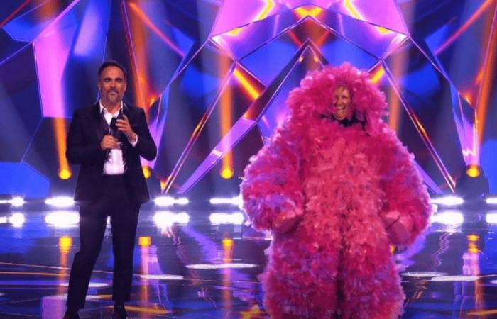 Sam Breton écorche Stéphane Rousseau dans Les Chanteurs masqués