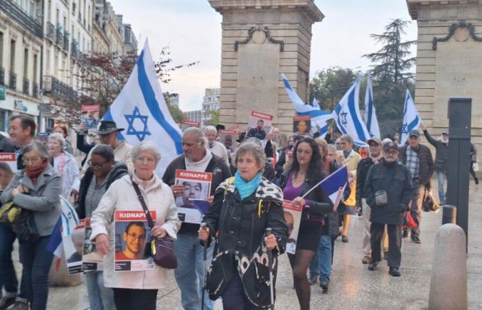 une marche a rassemblé environ 150 personnes hier à Dijon