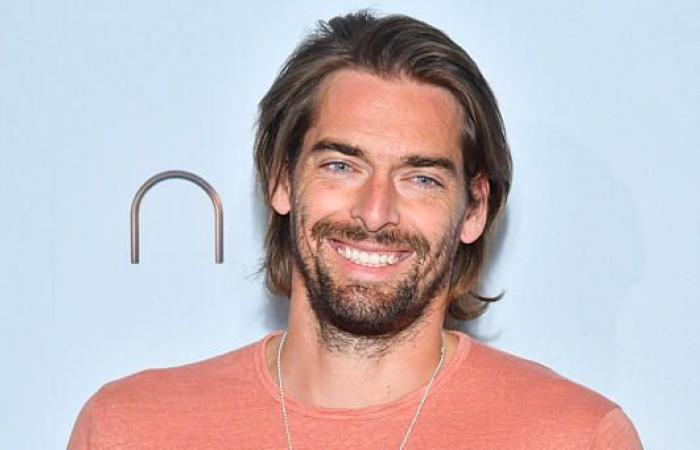 Camille Lacourt fait don de sa robe olympique à paillettes… Céline Dion arrosée d’une boisson énergisante…