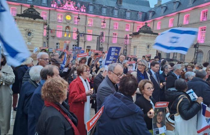 une marche a rassemblé environ 150 personnes hier à Dijon