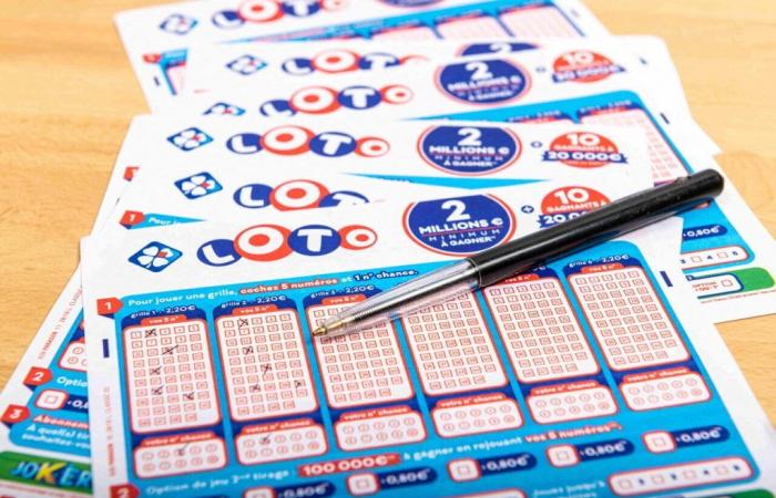 à un numéro de remporter le jackpot de 11 millions d’euros, trois chanceux repartent avec 55 000 euros