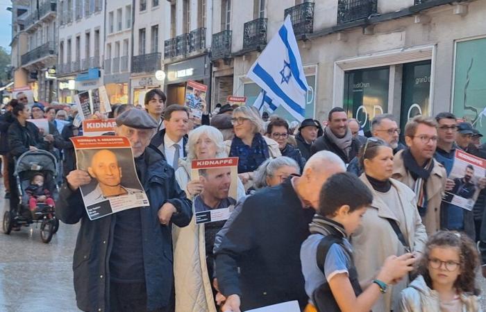 une marche a rassemblé environ 150 personnes hier à Dijon