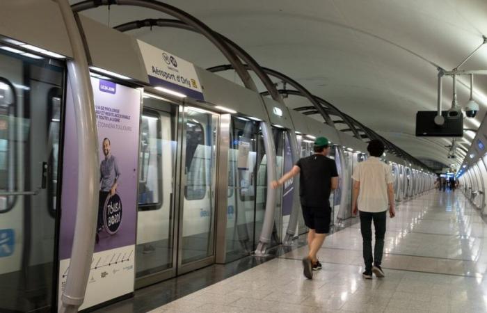 la station de métro ligne 14 Porte de Clichy complètement inondée lundi soir