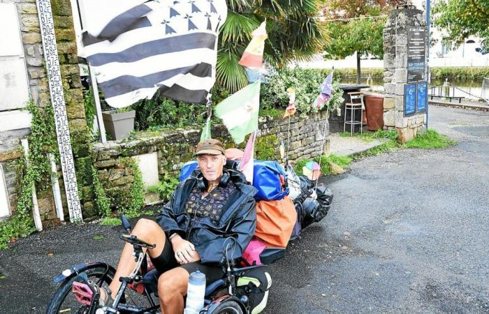 Dernière étape à Quimperlé après 18 mois de périple pour le cycliste aventurier quimperois