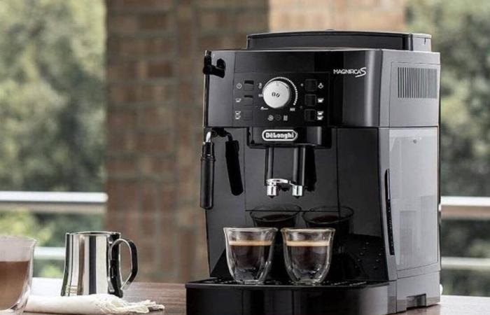 La reine des machines à café De’Longhi grimpe son prix sur Amazon et les internautes s’en emparent