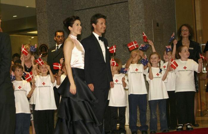 Marie du Danemark rend hommage à un être cher lors d’un banquet d’État islandais