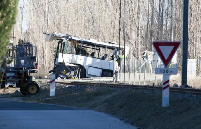 le procès a été suspendu après que l’accusé soit tombé malade