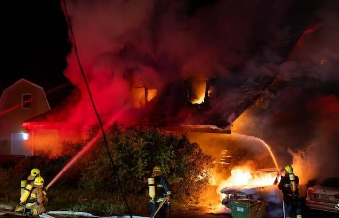 A residence ravaged by flames in Saint-Ferréol-les-Neiges