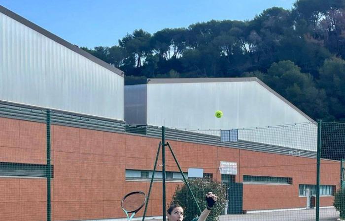 Ex-numéro 20 française chez les valides, la tennisman niçoise Marie Temin, devenue tétraplégique, se bat pour participer aux Jeux Paralympiques de Los Angeles