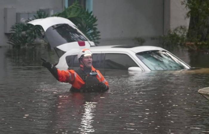 EN IMAGES | Ouragan « Milton » : les Floridiens piégés par de graves inondations