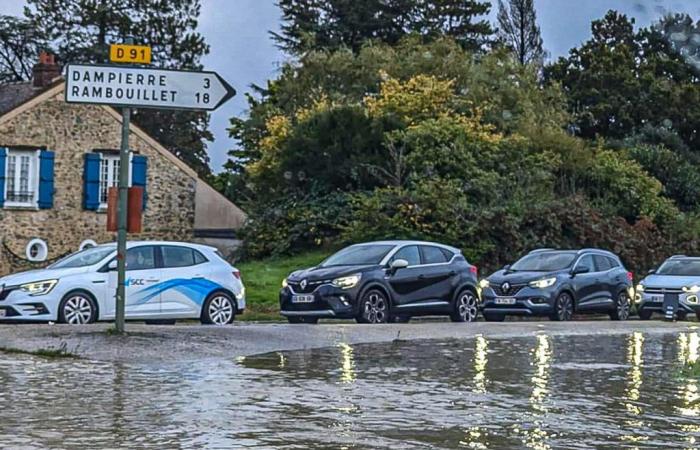 Inondations dans les Yvelines, routes coupées et transports arrêtés