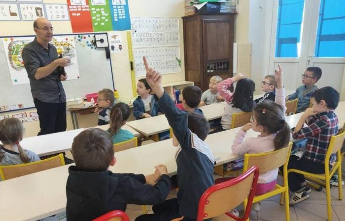 Rencontres autour du livre jeunesse à Lassay-les-Châteaux, le 12 octobre