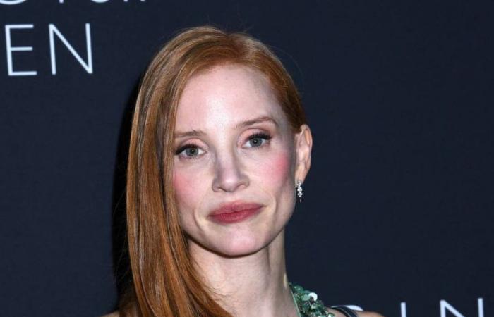 Jessica Chastain critique la compagnie aérienne JetBlue sur X… mais cela se retourne contre elle