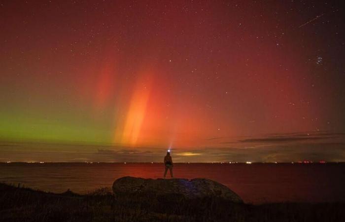 EN IMAGES. Roses, rouges, verts… Le spectacle magique des aurores boréales dans le Morbihan