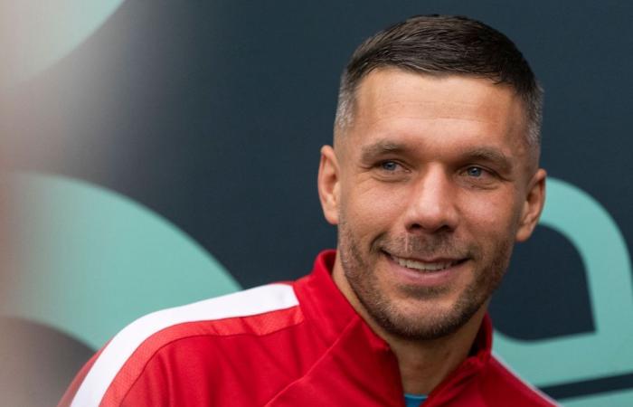 Lukas Podolski révèle son secret d’amour avec sa femme Monika