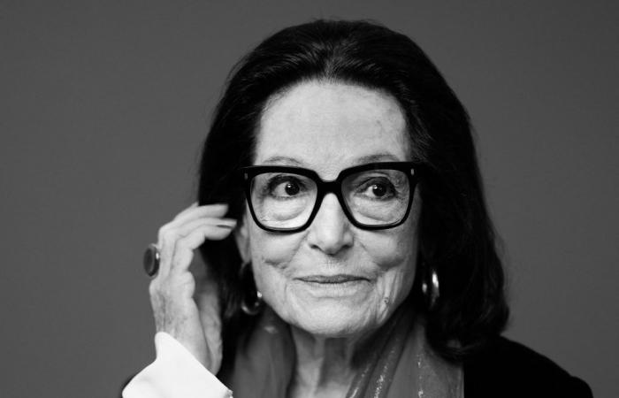 Nana Mouskouri, qui fête ses 90 ans, fera ses adieux à la scène