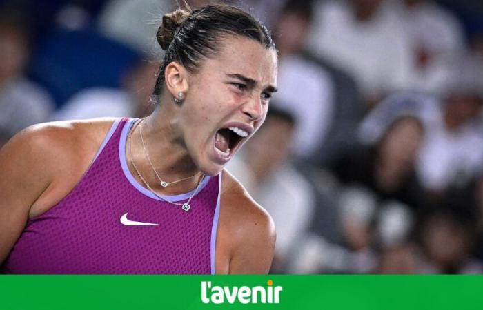 Aryna Sabalenka remporte un 17e titre et met la pression sur la n°1 mondiale Iga Swiatek