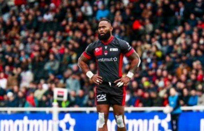 Les cadres sur le pont face au Stade Français