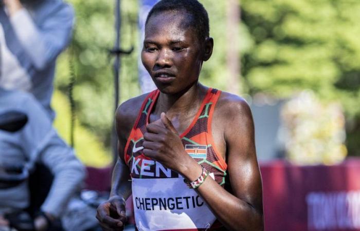 Ruth Chepngetich (Kenya) écrase le record du monde et devient la première femme à le faire en moins de 2h10”