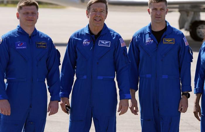 Le retour des astronautes reporté en raison des conditions météorologiques en Floride