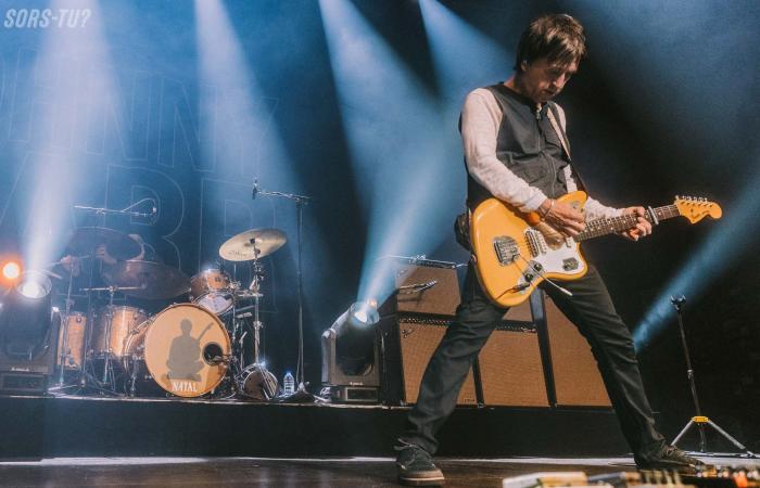 Johnny Marr et James | Synergie parfaite sur scène à MTELUS – Sorts-tu? – Médias pour sorties culturelles à Montréal et Québec