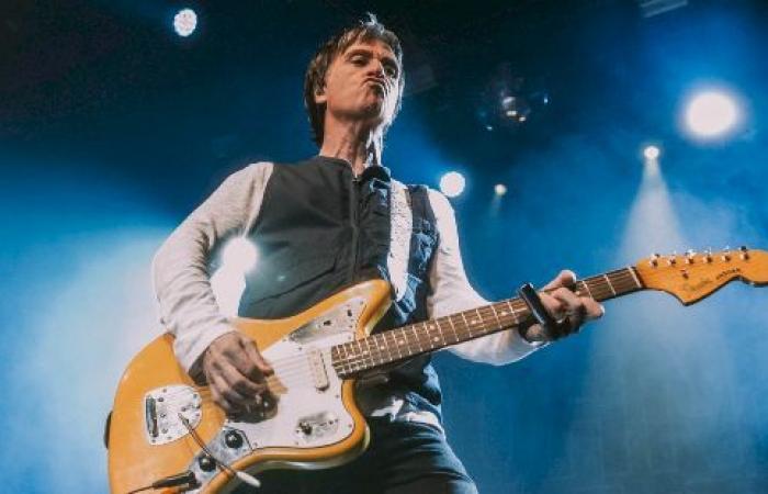 Johnny Marr et James | Synergie parfaite sur scène à MTELUS – Sorts-tu? – Médias pour sorties culturelles à Montréal et Québec