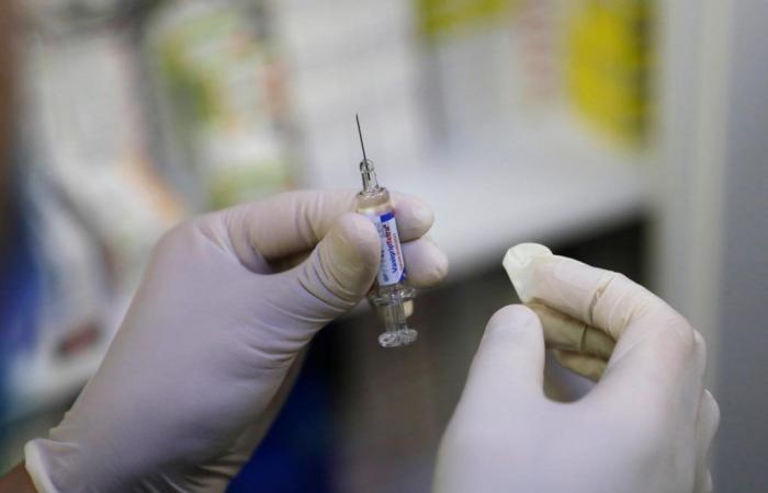 La vaccination annuelle contre la grippe débute mardi, couplée à celle contre le Covid