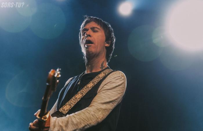 Johnny Marr et James | Synergie parfaite sur scène à MTELUS – Sorts-tu? – Médias pour sorties culturelles à Montréal et Québec