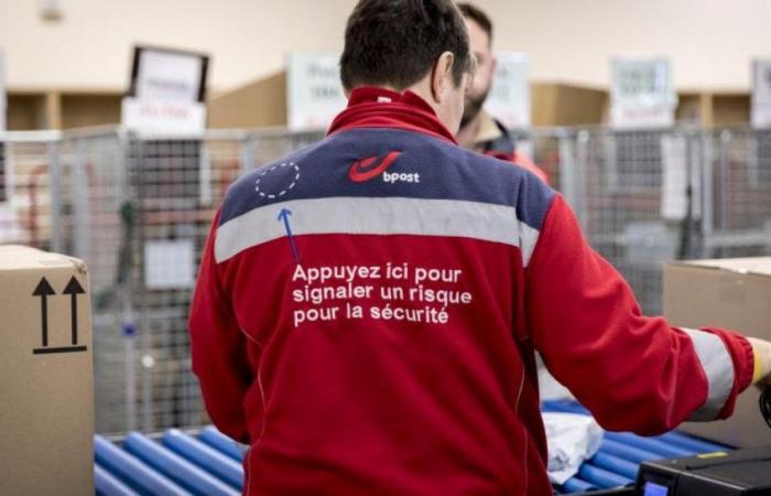 La menace de grève de bpost continue de peser sur la Belgique