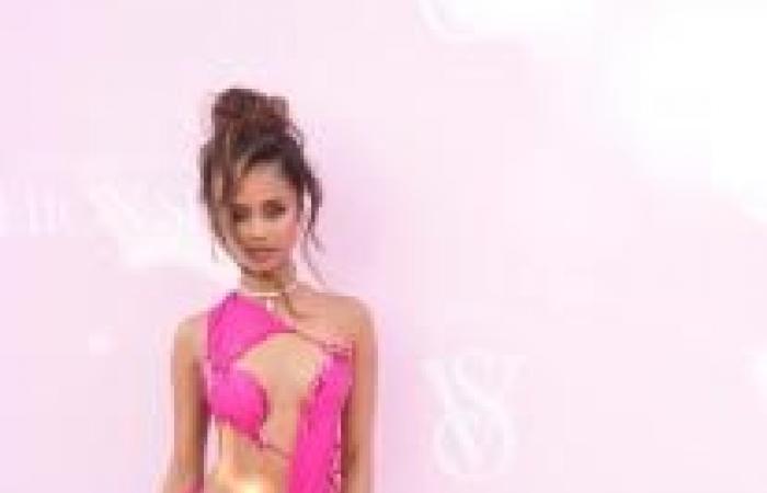 Tapis rouge du défilé de mode Victoria’s Secret 2024 : mises à jour en direct