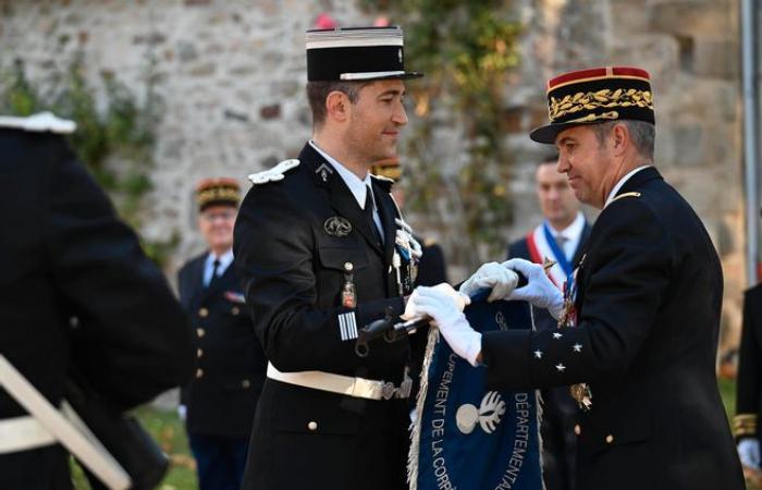 Le colonel Gossé officiellement installé à la tête du groupement de gendarmerie de Corrèze par le général Dubuis