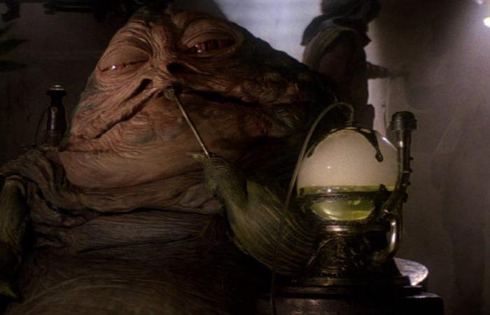 La barge à voile de Jabba est énorme, tout comme le Hutt