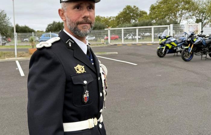 Le lieutenant Samuel Blachon prend la tête du peloton motorisé