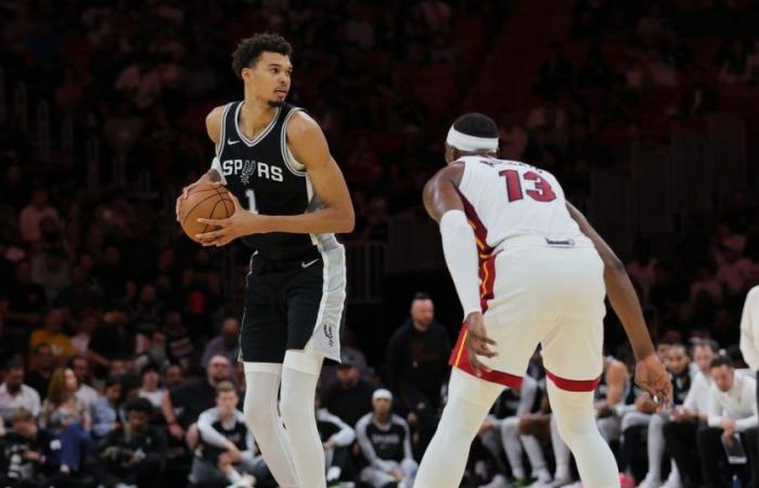 Les Spurs perdent contre le Heat lors du premier match de pré-saison sur route, 117-120