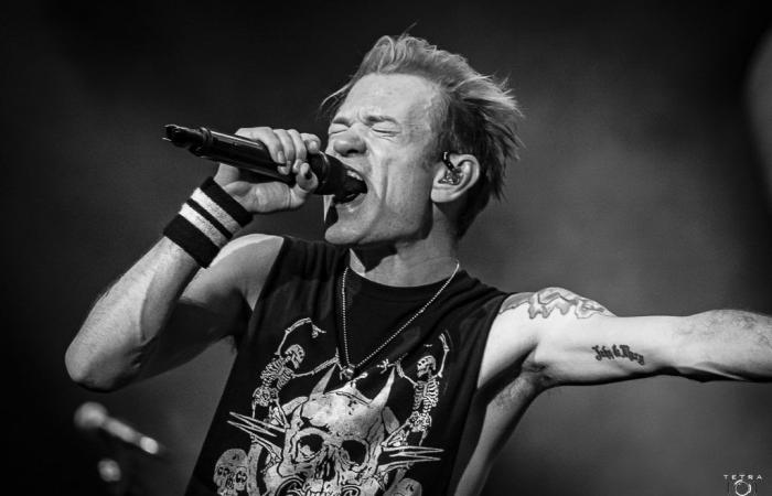 Deryck Whibley parle à Greig Nori et l’exhorte à régler l’affaire devant le tribunal