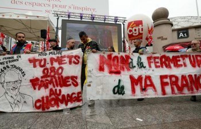 au Mondial de l’Auto de Paris, les salariés de Stellantis manifestent contre les suppressions d’emplois