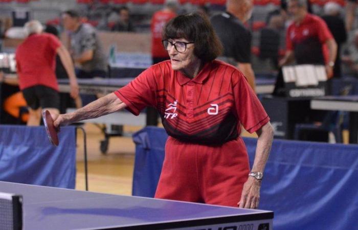 Jeanine Escot, la plus ancienne pongiste du Lot-et-Garonne, fête ses 95 ans