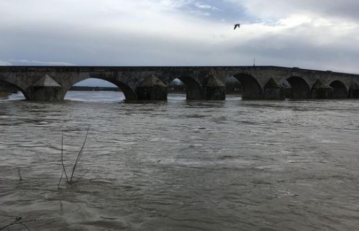 la tête du bassin de la Loire voit de l’orange et du rouge