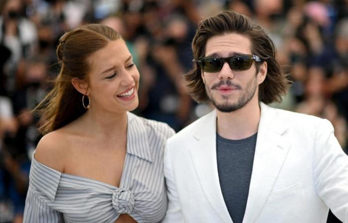 Adèle Exarchopoulos and François Civil